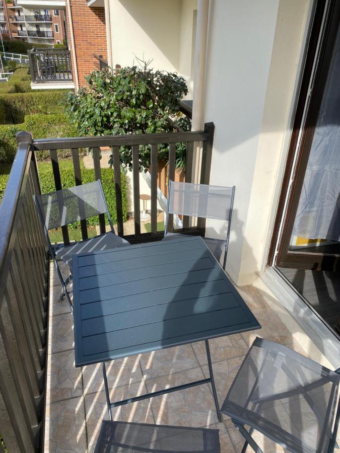 Cabourg T2 Cosy Avec Acces Direct Plage Exterior foto